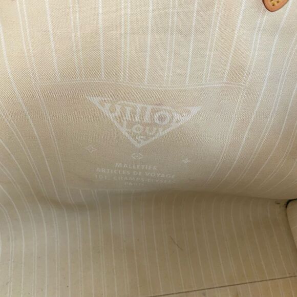 LOUIS VUITTON Monogram Giant By The Pool Onthego GM Blue - Picture 9 of 16